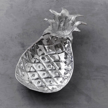Beatriz Ball Pinapple Chip and Dip