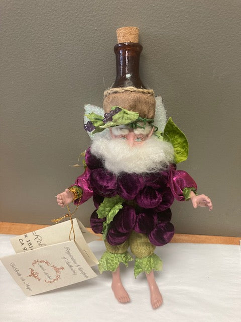 Mark Roberts Red Grape Wine Fairy SM 12