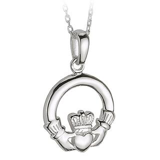 Solvar Claddagh Silver Pendant